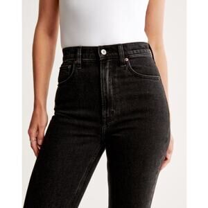 Abercrombie & Fitch The Ankle Straight Ultra High Rise Jean Distressed 26/2